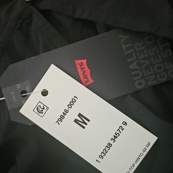 LEVIS Womens Black Short Sleeve Jewel Neck Top Size: M - Picture 3 of 3